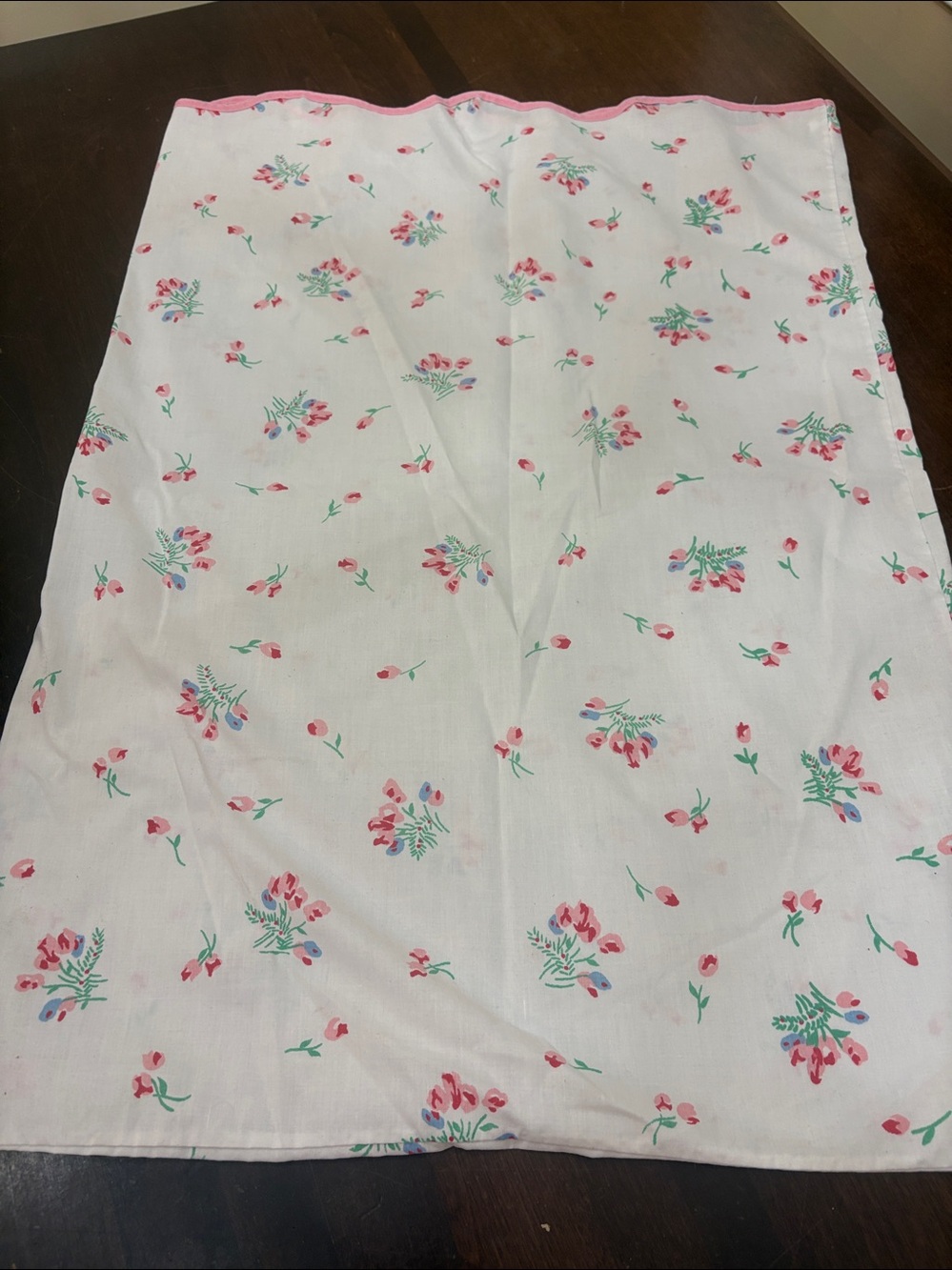 2 Pink Trim Cotton Pillowcase with pink roses - Picture 3 of 7